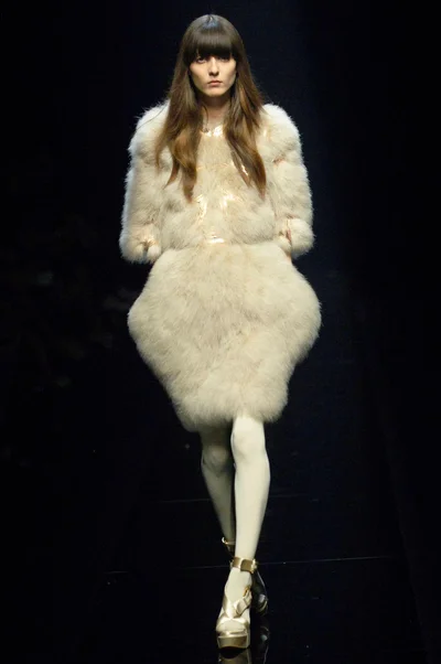 Look 29